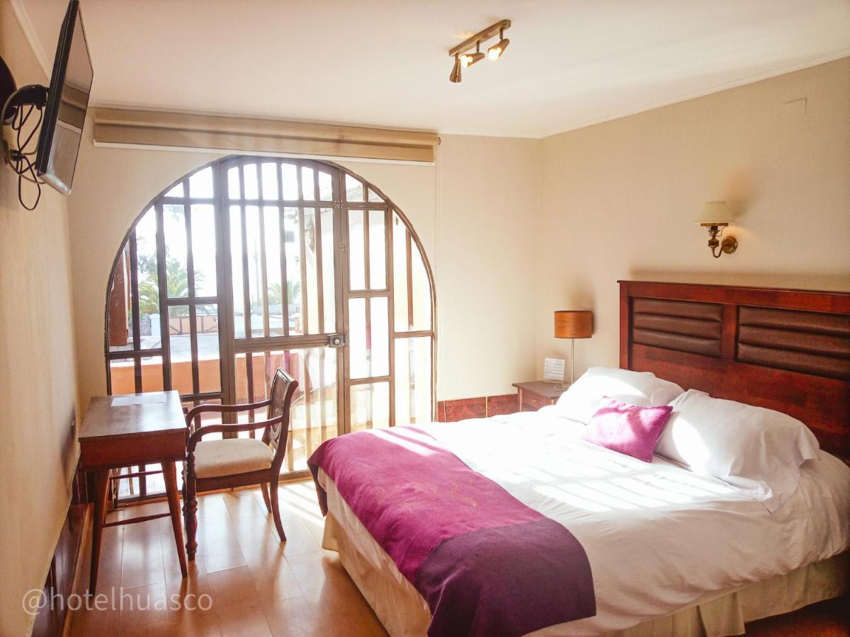 Hotel Гуаско Екстериор снимка