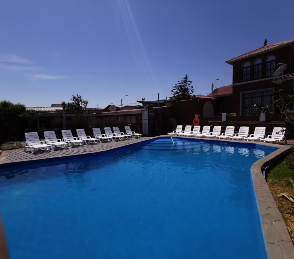 Hotel Гуаско Екстериор снимка